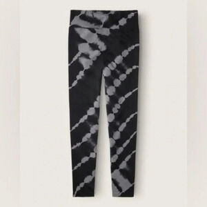 Victoria’s Secret PINK Active leggings. XL